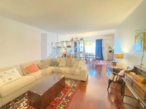 T3 Avenida da Boavista - Varandas + Garagem 