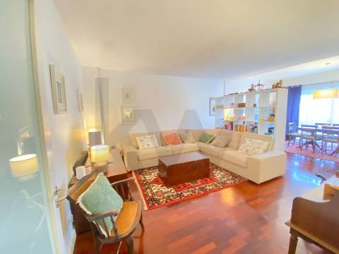 T3 Avenida da Boavista - Varandas + Garagem 