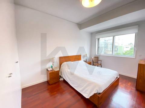 T3 Avenida da Boavista - Varandas + Garagem 