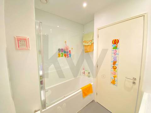 T3 Avenida da Boavista - Varandas + Garagem 