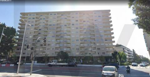 T3 Avenida da Boavista - Varandas + Garagem 