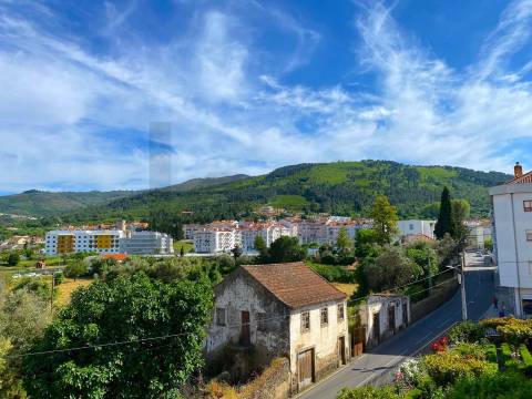 Apartamento T3 no Fundão – Excelente Localização e Vista Deslumbrante