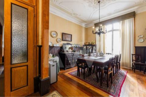 Moradia Senhorial no Centro  Povoa de Lanhoso 