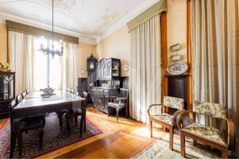 Moradia Senhorial no Centro  Povoa de Lanhoso 