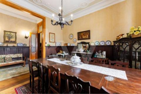 Moradia Senhorial no Centro  Povoa de Lanhoso 