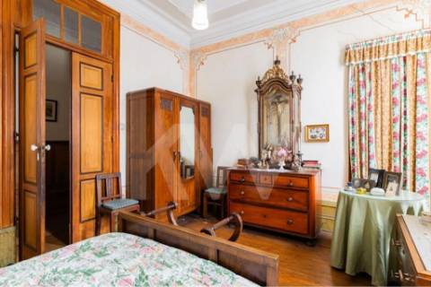 Moradia Senhorial no Centro  Povoa de Lanhoso 