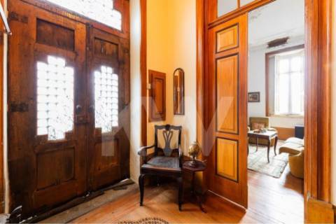 Moradia Senhorial no Centro  Povoa de Lanhoso 