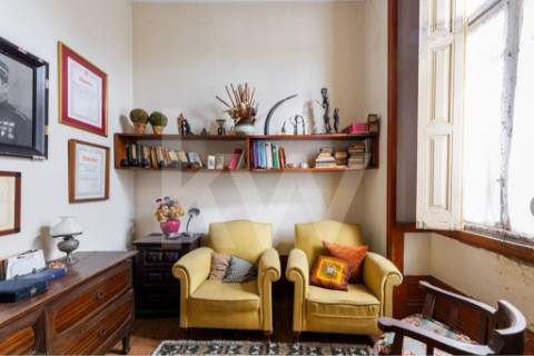 Moradia Senhorial no Centro  Povoa de Lanhoso 