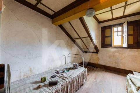 Moradia Senhorial no Centro  Povoa de Lanhoso 