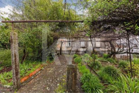 Moradia Senhorial no Centro  Povoa de Lanhoso 