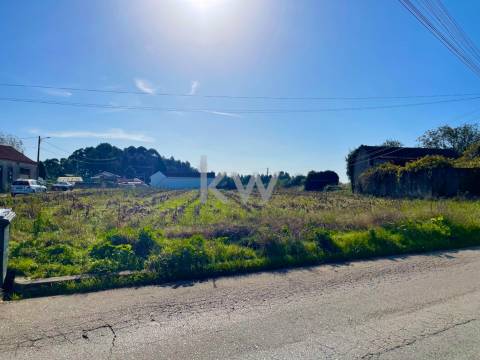 VENDA DE LOTE DE TERRENO PARA CONSTRUÇÃO COM 2.400 M2 EM NARIZ (AVEIRO)