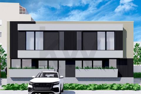 Terreno com Projeto em fase de aprovação Moradia Unifamilar nos Carvalhos (Gaia)com 590m2 VNG 