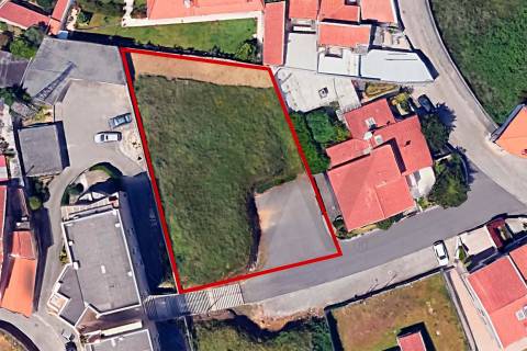Terreno com Projeto em fase de aprovação Moradia Unifamilar nos Carvalhos (Gaia)com 590m2 VNG 