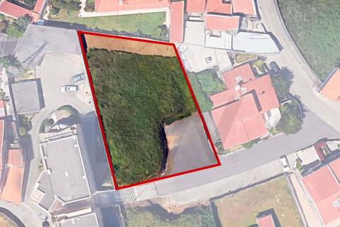 Terreno com Projeto em fase de aprovação Moradia Unifamilar nos Carvalhos (Gaia)com 590m2 VNG 