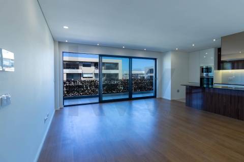 Apartamento T3 Novo com Varanda e Garagem em Canidelo, Vila Nova de Gaia