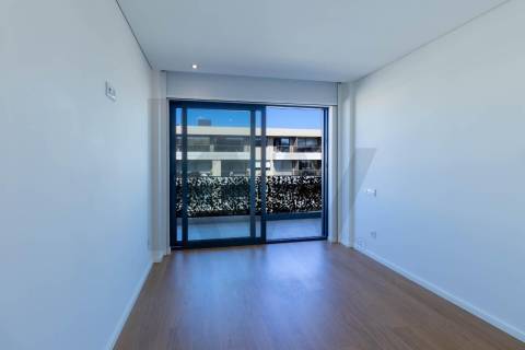 Apartamento T3 Novo com Varanda e Garagem em Canidelo, Vila Nova de Gaia