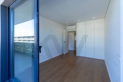 Apartamento T3 Novo com Varanda e Garagem em Canidelo, Vila Nova de Gaia