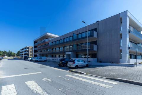 Apartamento T3 Novo com Varanda e Garagem em Canidelo, Vila Nova de Gaia