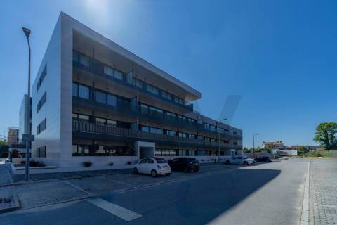 Apartamento T3 Novo com Varanda e Garagem em Canidelo, Vila Nova de Gaia