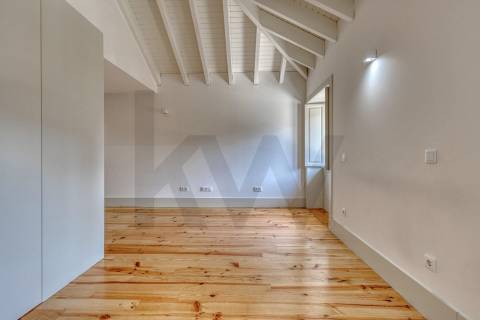 Apartamento T0 Novo  - Arrendamento - Hospital Santo António