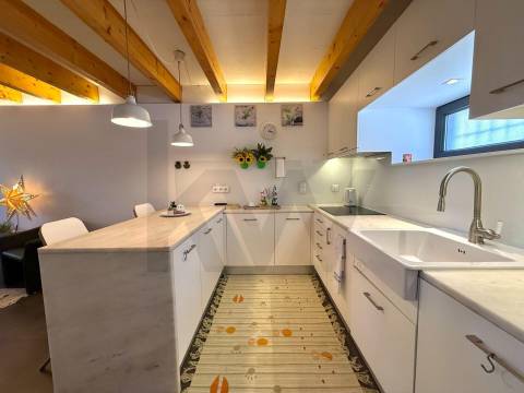 Moradia T3 com jardim junto ao Marquês e Quinta do Covelo