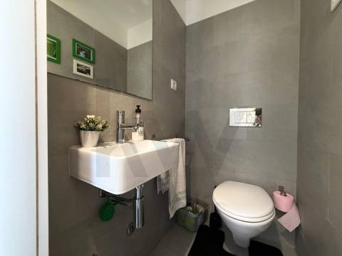 Moradia T3 com jardim junto ao Marquês e Quinta do Covelo