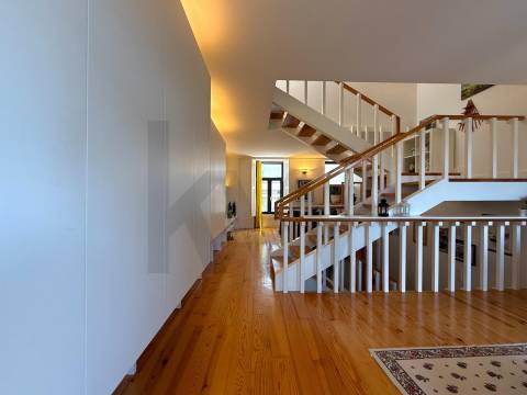 Moradia T3 com jardim junto ao Marquês e Quinta do Covelo