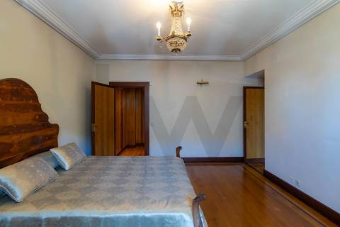 Refúgio de Elegância no Bairro de Hollywood — Uma Moradia Ímpar no Coração da Boavista