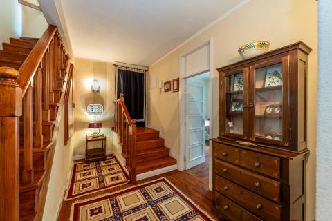 Encantadora Moradia com Jardim no Centro de Leça da Palmeira