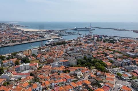 Encantadora Moradia com Jardim no Centro de Leça da Palmeira