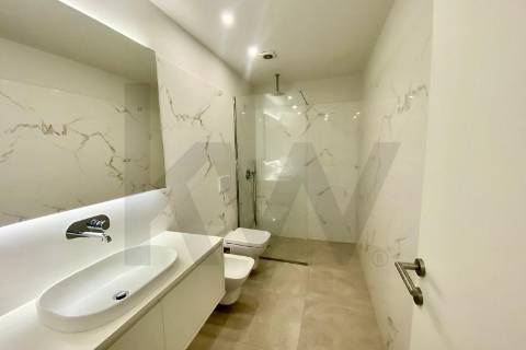 Apartamento T1 com varanda no Empreendimento Green Terrace no Porto