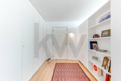 Excelente apartamento T4  situado em  localização" Premium" junto ao Parque da Cidade