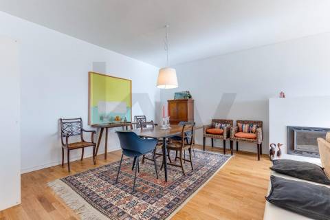 Excelente apartamento T4  situado em  localização" Premium" junto ao Parque da Cidade