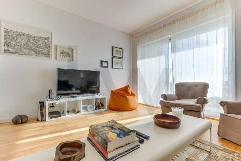 Excelente apartamento T4  situado em  localização" Premium" junto ao Parque da Cidade