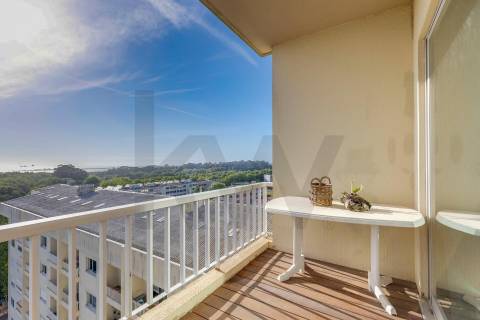 Excelente apartamento T4  situado em  localização" Premium" junto ao Parque da Cidade