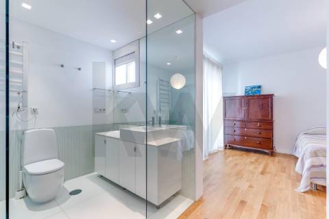 Excelente apartamento T4  situado em  localização" Premium" junto ao Parque da Cidade