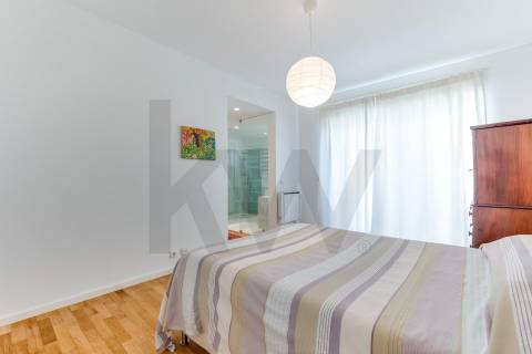 Excelente apartamento T4  situado em  localização" Premium" junto ao Parque da Cidade