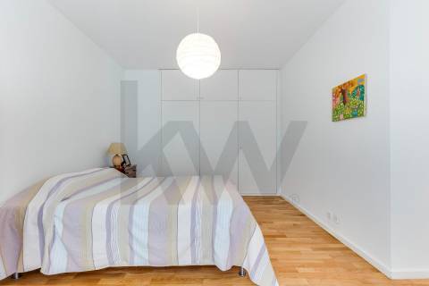 Excelente apartamento T4  situado em  localização" Premium" junto ao Parque da Cidade