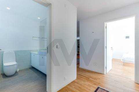 Excelente apartamento T4  situado em  localização" Premium" junto ao Parque da Cidade