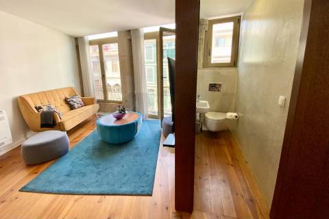 T2 Duplex com Varanda | Excelente Exposição Solar | Junto à Estação de Campanhã