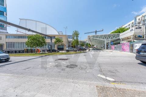 T2 luminoso com Terraço – Boavista, Porto