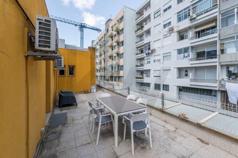 T2 luminoso com Terraço – Boavista, Porto