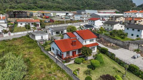 Moradia T5 (mais uma T2) com vista mar em Vila Praia de Âncora - Caminha