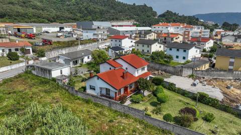 Moradia T5 (mais uma T2) com vista mar em Vila Praia de Âncora - Caminha