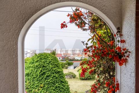 Moradia T5 (mais uma T2) com vista mar em Vila Praia de Âncora - Caminha