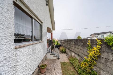 Moradia T5 (mais uma T2) com vista mar em Vila Praia de Âncora - Caminha