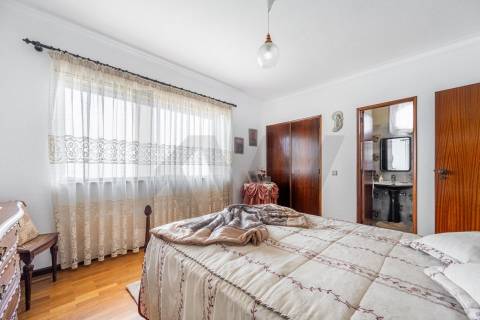 Moradia T5 (mais uma T2) com vista mar em Vila Praia de Âncora - Caminha