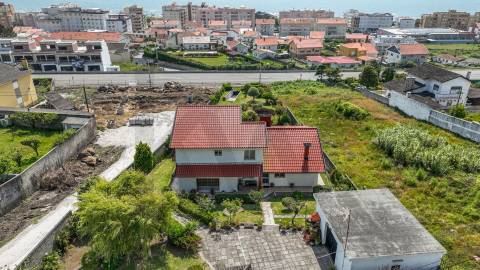 Moradia T5 (mais uma T2) com vista mar em Vila Praia de Âncora - Caminha