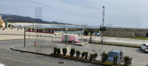 Apartamento T2 primeira linha de praia, em Vila Praia de Âncora