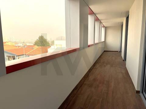 Fantástico Apartamento T3 na Póvoa de Varzim, com enorme varanda.
